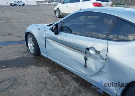 2013 Scion Fr-S 10 Series z USA, uszkodzony, nr VIN JF1ZNAA14D1728965